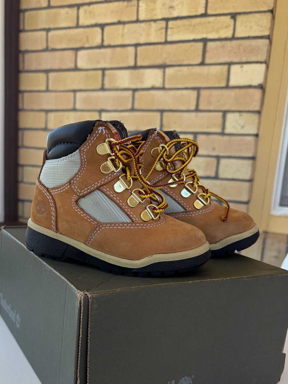Timberland Toddlers Size 8- 6 INCH JUNIOR FIELD BOOT 'WHEAT' TB044993231